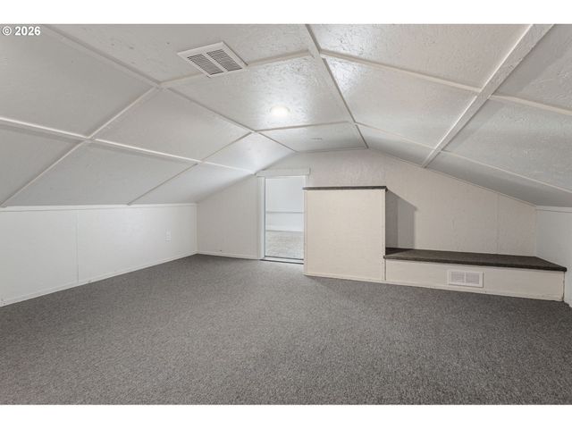 17100 Ne 299TH St, Yacolt, WA 98675