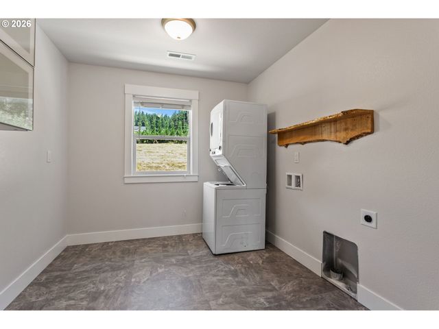 17100 Ne 299TH St, Yacolt, WA 98675