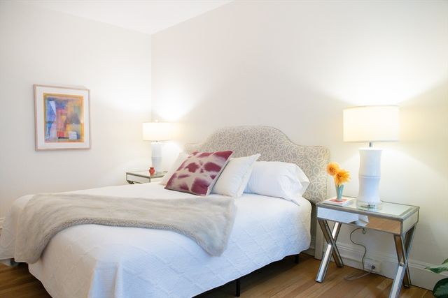 986 Memorial Drive 404, Cambridge, MA 02138