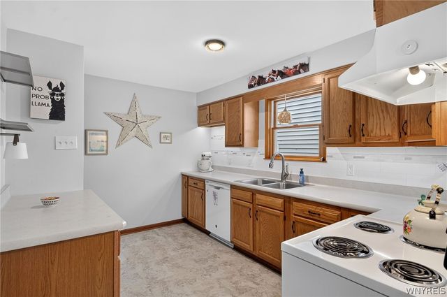 9920 Moschel Court, Niagara Falls, NY 14304