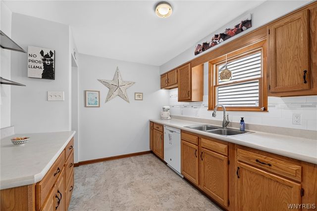 9920 Moschel Court, Niagara Falls, NY 14304