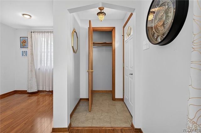 9920 Moschel Court, Niagara Falls, NY 14304