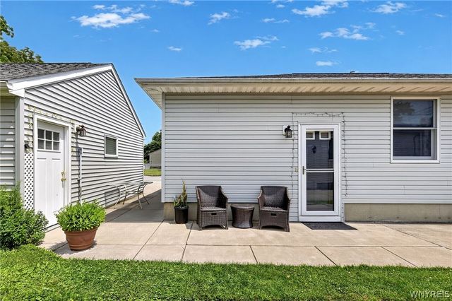 9920 Moschel Court, Niagara Falls, NY 14304