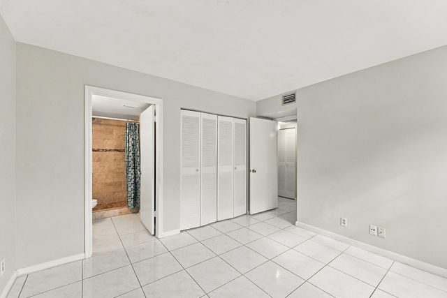 3668 N UNIVERSITY Drive D-7, Coral Springs, FL 33065