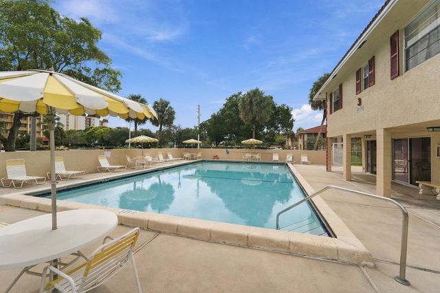 3668 N UNIVERSITY Drive D-7, Coral Springs, FL 33065