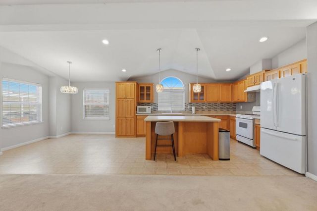 1085 Tasman Drive, Sunnyvale, CA 94089