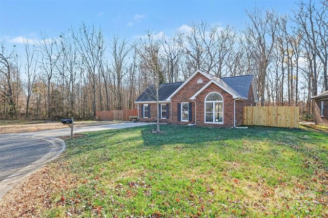 2801 Ashe Croft Drive, Indian Trail, NC 28079