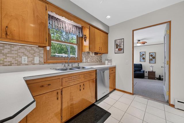1610 Homberg Lane, Madison, WI 53716