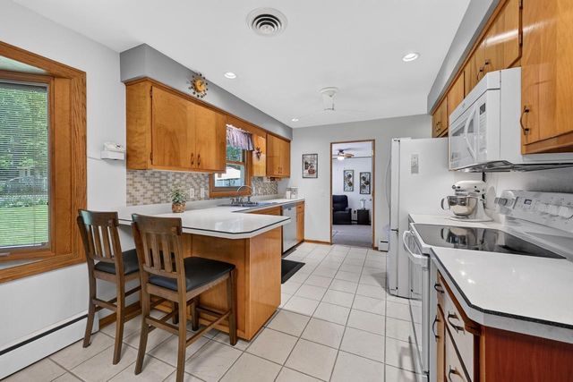 1610 Homberg Lane, Madison, WI 53716