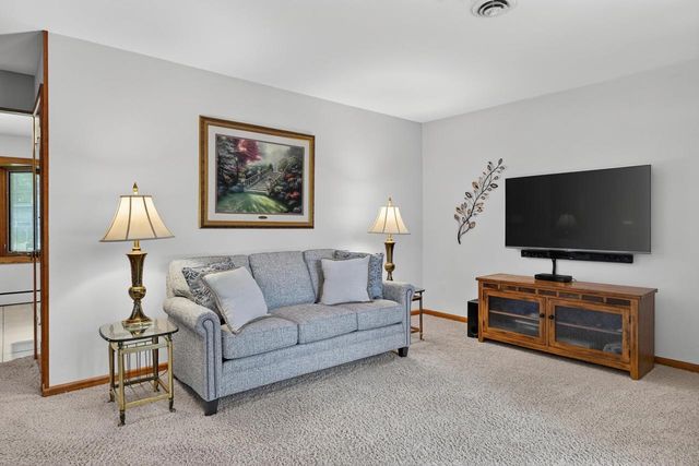 1610 Homberg Lane, Madison, WI 53716