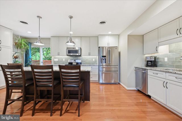 6714 MEADOWLAWN CIR, New Market, MD 21774