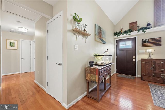 6714 MEADOWLAWN CIR, New Market, MD 21774