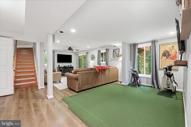 6714 MEADOWLAWN CIR, New Market, MD 21774