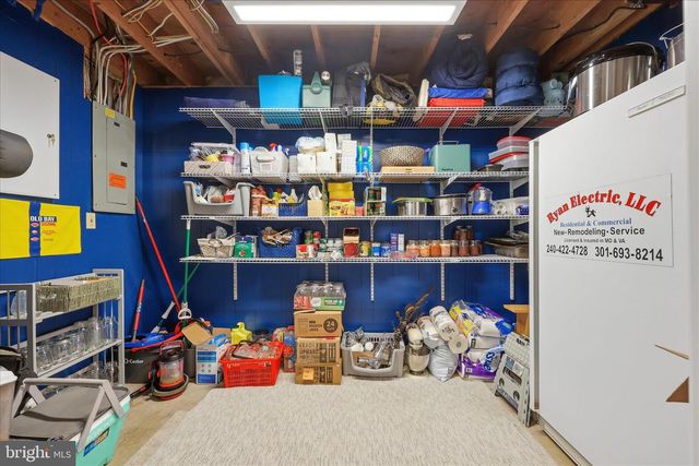 6714 MEADOWLAWN CIR, New Market, MD 21774