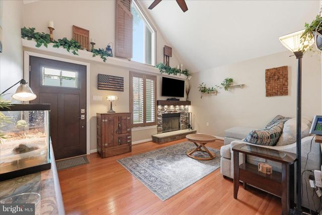 6714 MEADOWLAWN CIR, New Market, MD 21774