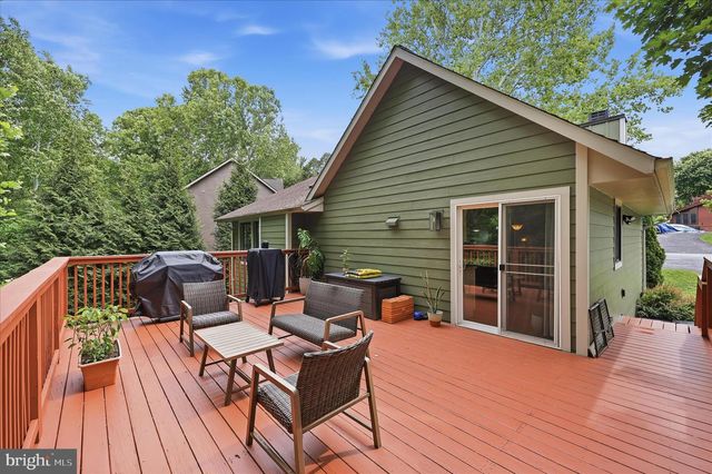 6714 MEADOWLAWN CIR, New Market, MD 21774