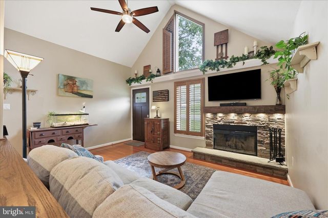 6714 MEADOWLAWN CIR, New Market, MD 21774