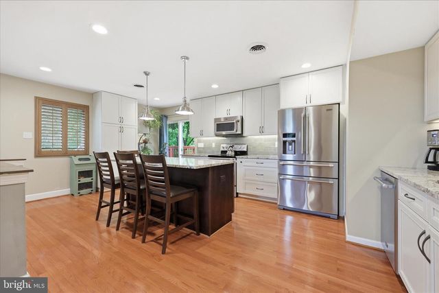 6714 MEADOWLAWN CIR, New Market, MD 21774