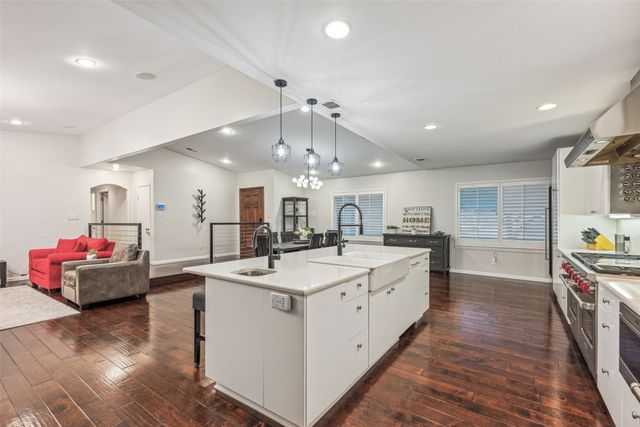 5709 Forest Lane, Dallas, TX 75230