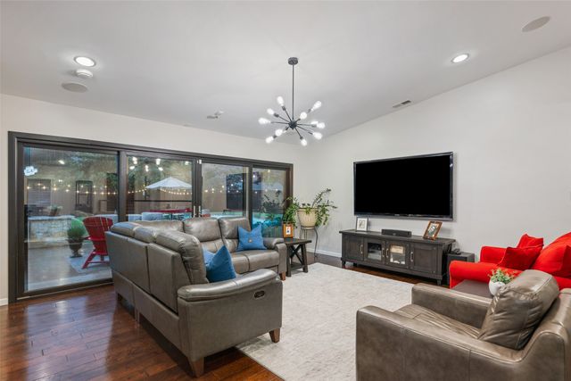 5709 Forest Lane, Dallas, TX 75230