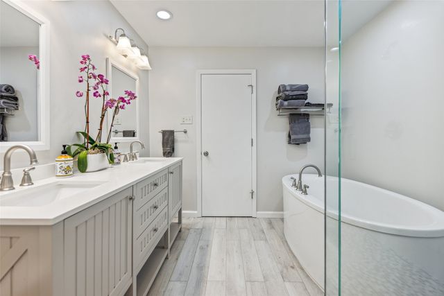 5709 Forest Lane, Dallas, TX 75230
