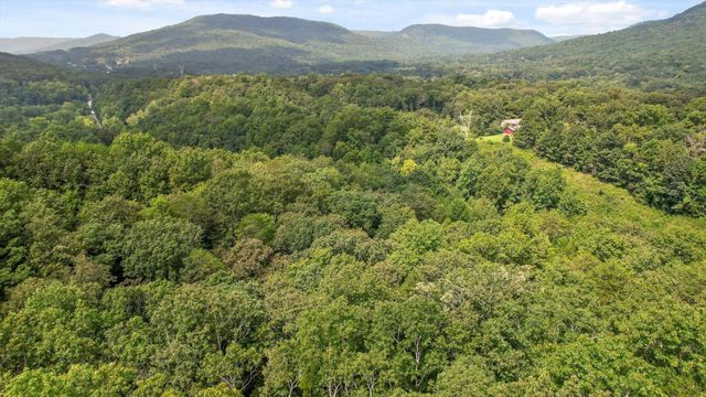 6180 Slygo Road, Wildwood, GA 30757