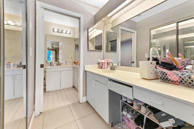 8078 Popash Court, Boynton Beach, FL 33472