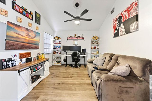 8078 Popash Court, Boynton Beach, FL 33472