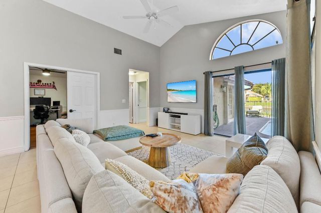 8078 Popash Court, Boynton Beach, FL 33472