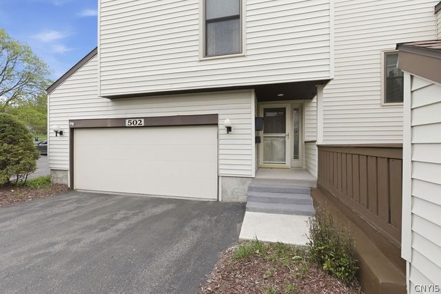 502 Woburn Drive, Camillus, NY 13031