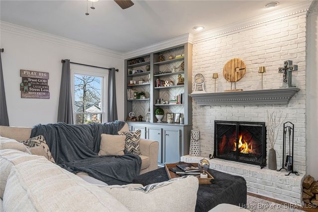 1609 Tall Oaks Drive, Jeffersonville, IN 47130