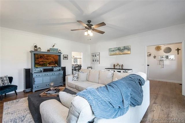 1609 Tall Oaks Drive, Jeffersonville, IN 47130