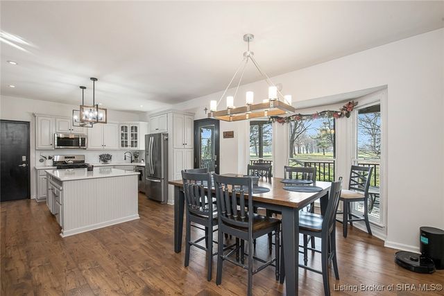 1609 Tall Oaks Drive, Jeffersonville, IN 47130