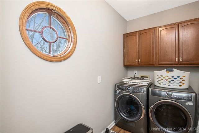 1609 Tall Oaks Drive, Jeffersonville, IN 47130