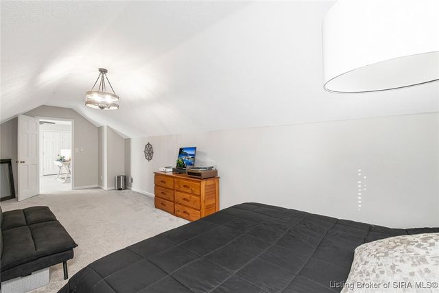 1609 Tall Oaks Drive, Jeffersonville, IN 47130