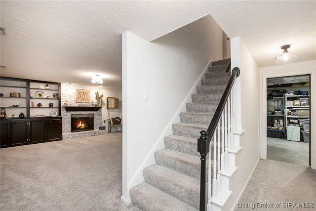 1609 Tall Oaks Drive, Jeffersonville, IN 47130