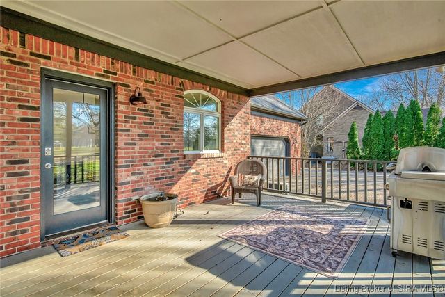 1609 Tall Oaks Drive, Jeffersonville, IN 47130