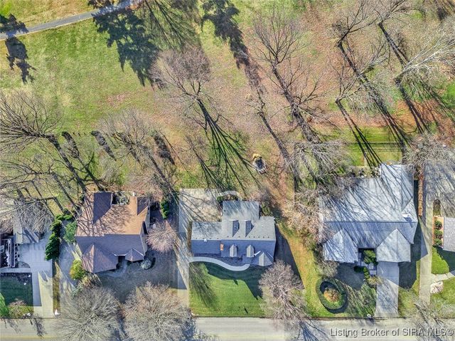 1609 Tall Oaks Drive, Jeffersonville, IN 47130