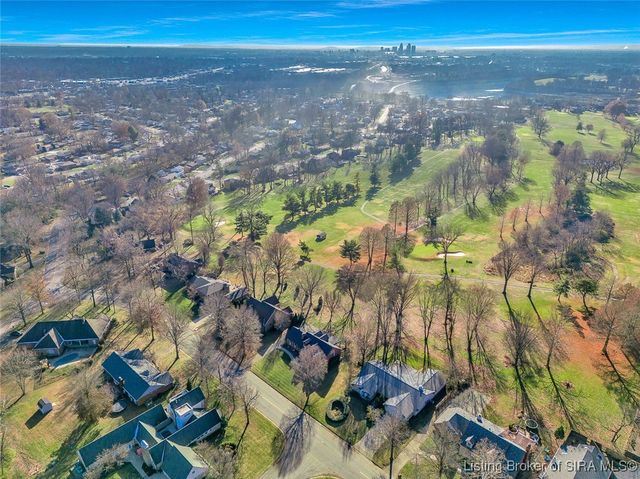 1609 Tall Oaks Drive, Jeffersonville, IN 47130