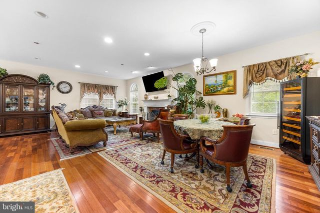 11809 CEDAR LN, Kingsville, MD 21087