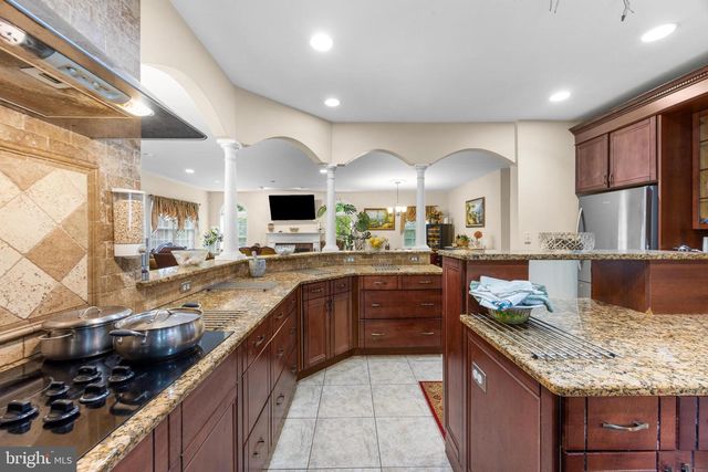 11809 CEDAR LN, Kingsville, MD 21087