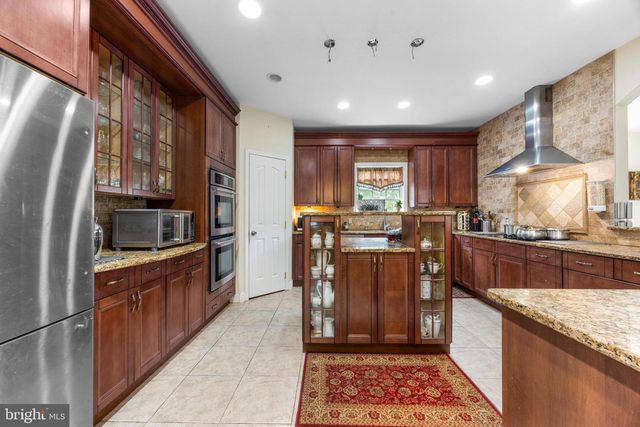 11809 CEDAR LN, Kingsville, MD 21087