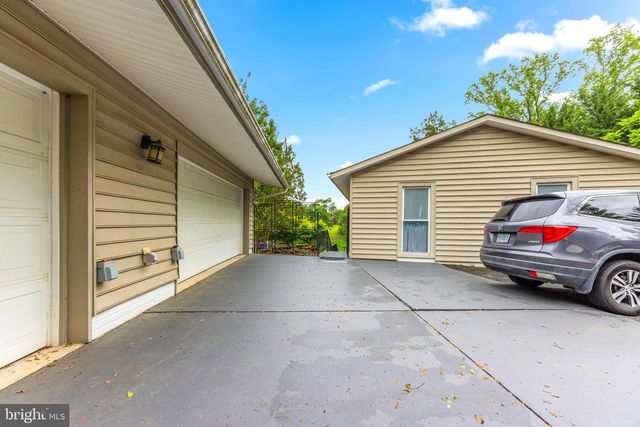 11809 CEDAR LN, Kingsville, MD 21087