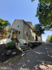 11809 CEDAR LN, Kingsville, MD 21087