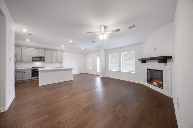 1800 Briar Rose Drive, Denton, TX 76207