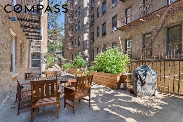 680 W 204th St Apt 5F, New York City, NY 10034