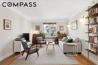 680 W 204th St Apt 5F, New York City, NY 10034
