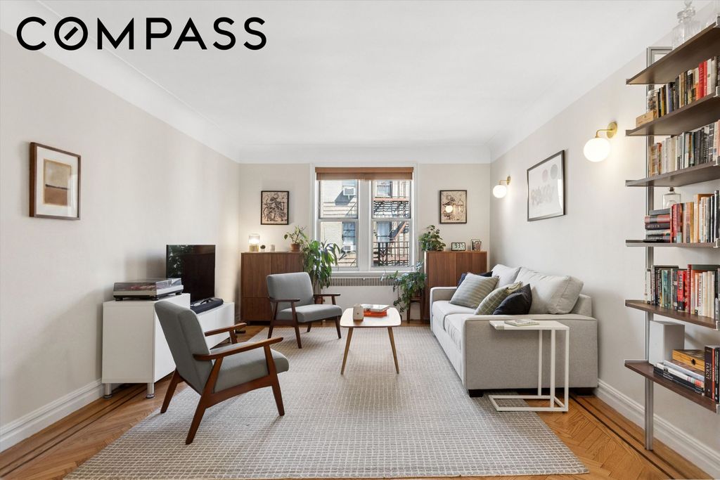 680 W 204th St Apt 5F, New York City, NY 10034