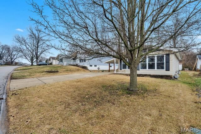 312 Ballwin Avenue, Ballwin, MO 63021