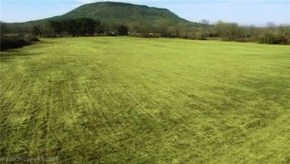 1105 N Hickory Street, Paris, AR 72855